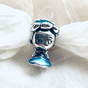 💙NWOT Princess Cinderella Charm ✨